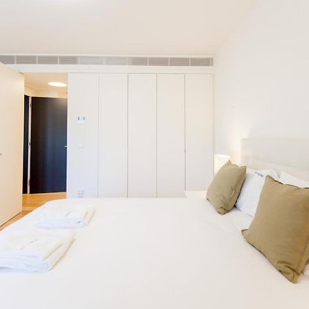 Flh Praca Comercio Artistic Flat With Balcony ลิสบอน ภายนอก รูปภาพ