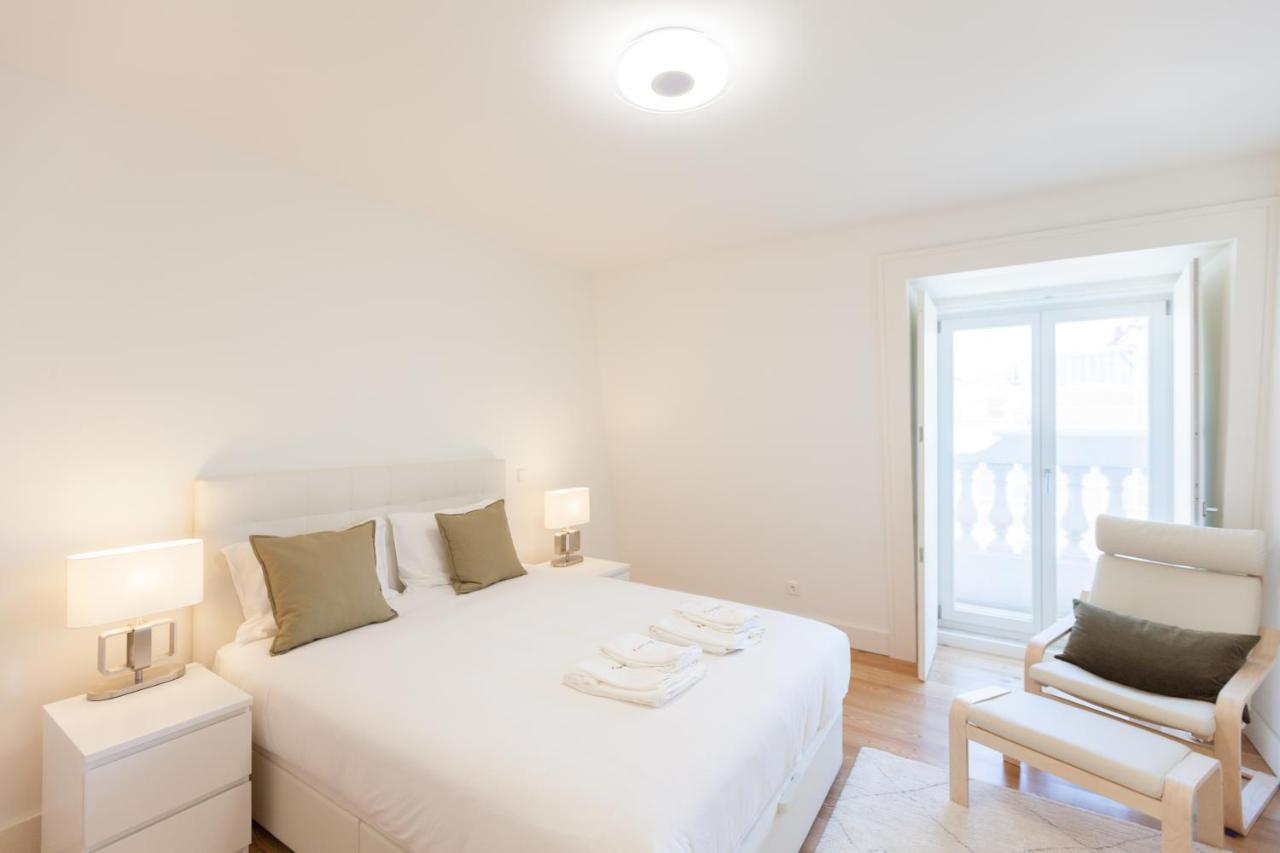 Flh Praca Comercio Artistic Flat With Balcony ลิสบอน ภายนอก รูปภาพ