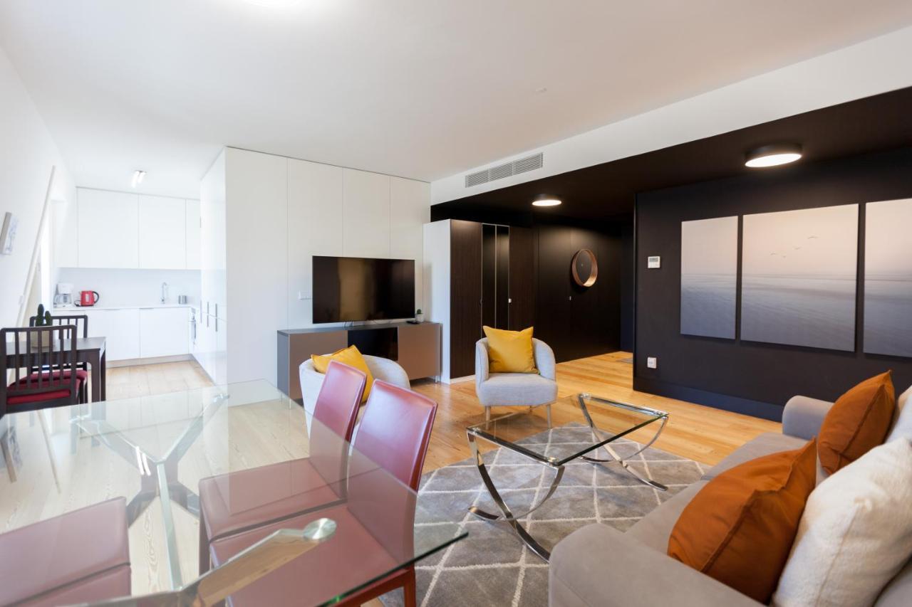 Flh Praca Comercio Artistic Flat With Balcony ลิสบอน ภายนอก รูปภาพ