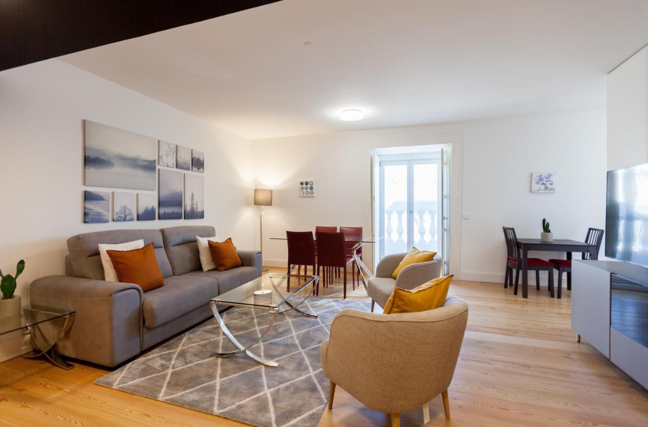 Flh Praca Comercio Artistic Flat With Balcony ลิสบอน ภายนอก รูปภาพ